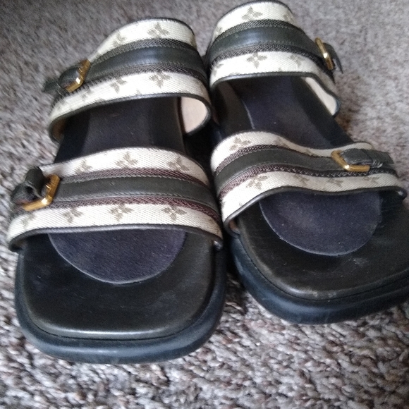 Louis Vuitton Sandals - Picture 1 of 4